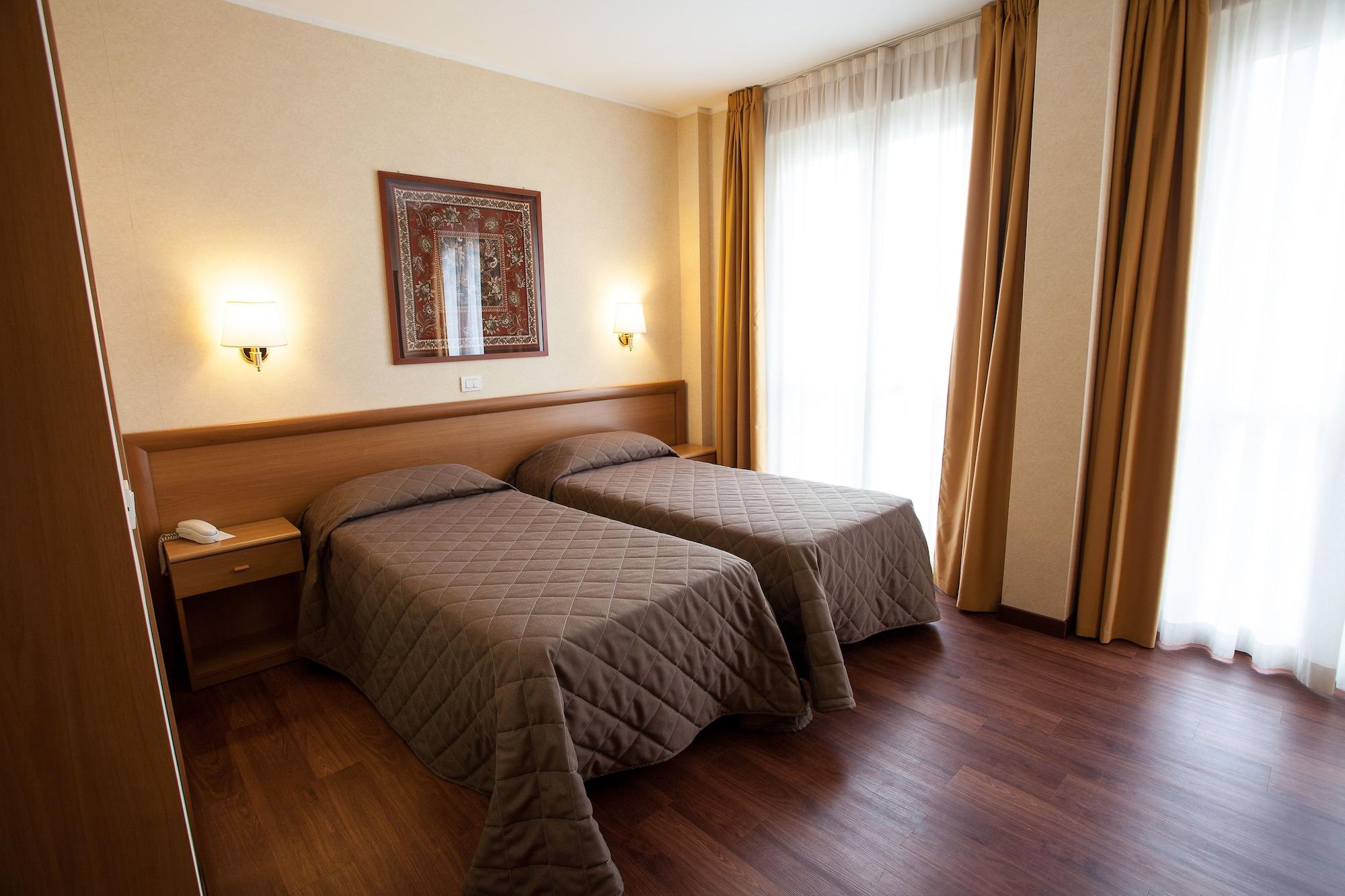Hotel Esperia Rho Esterno foto