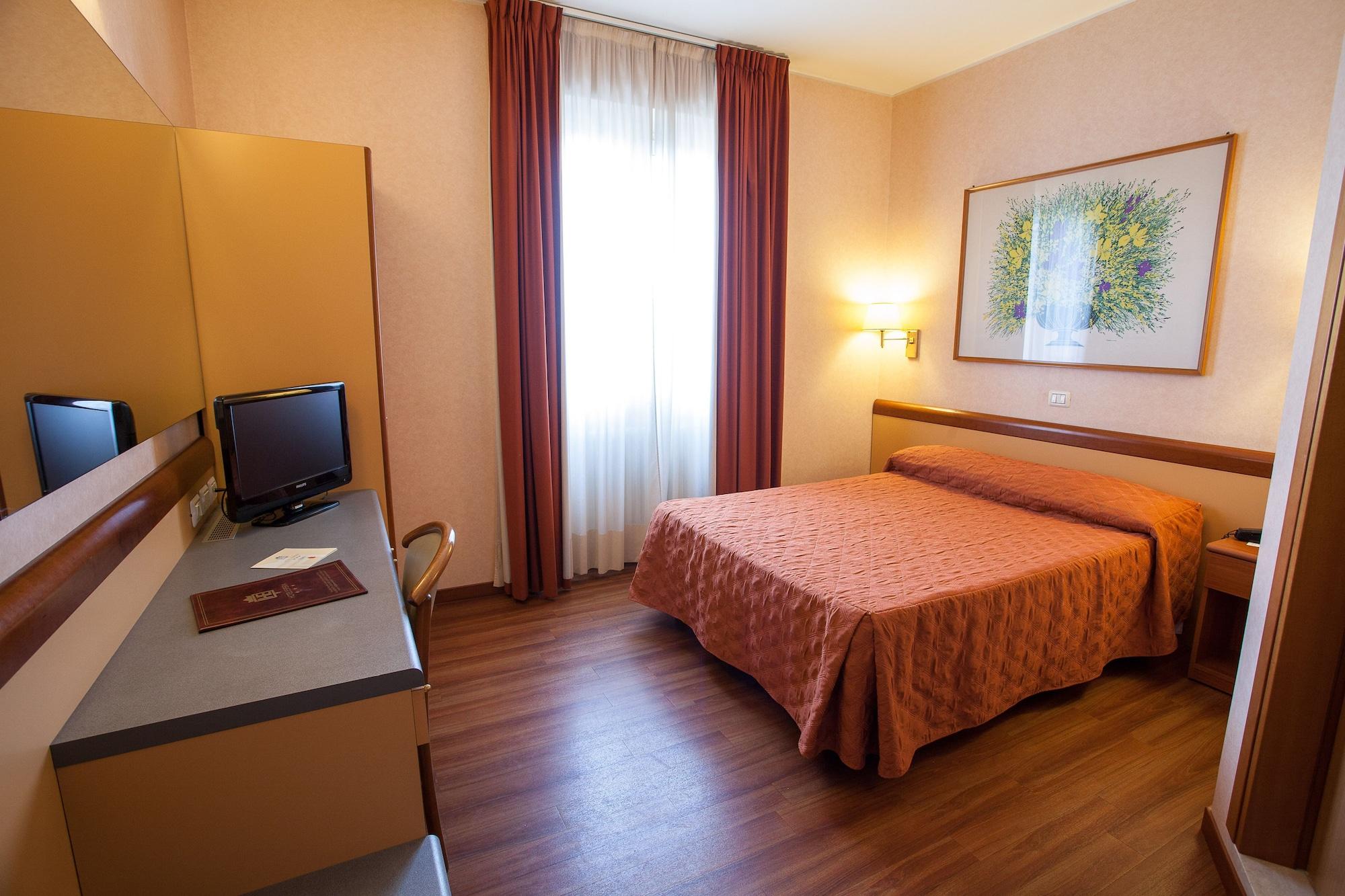 Hotel Esperia Rho Esterno foto