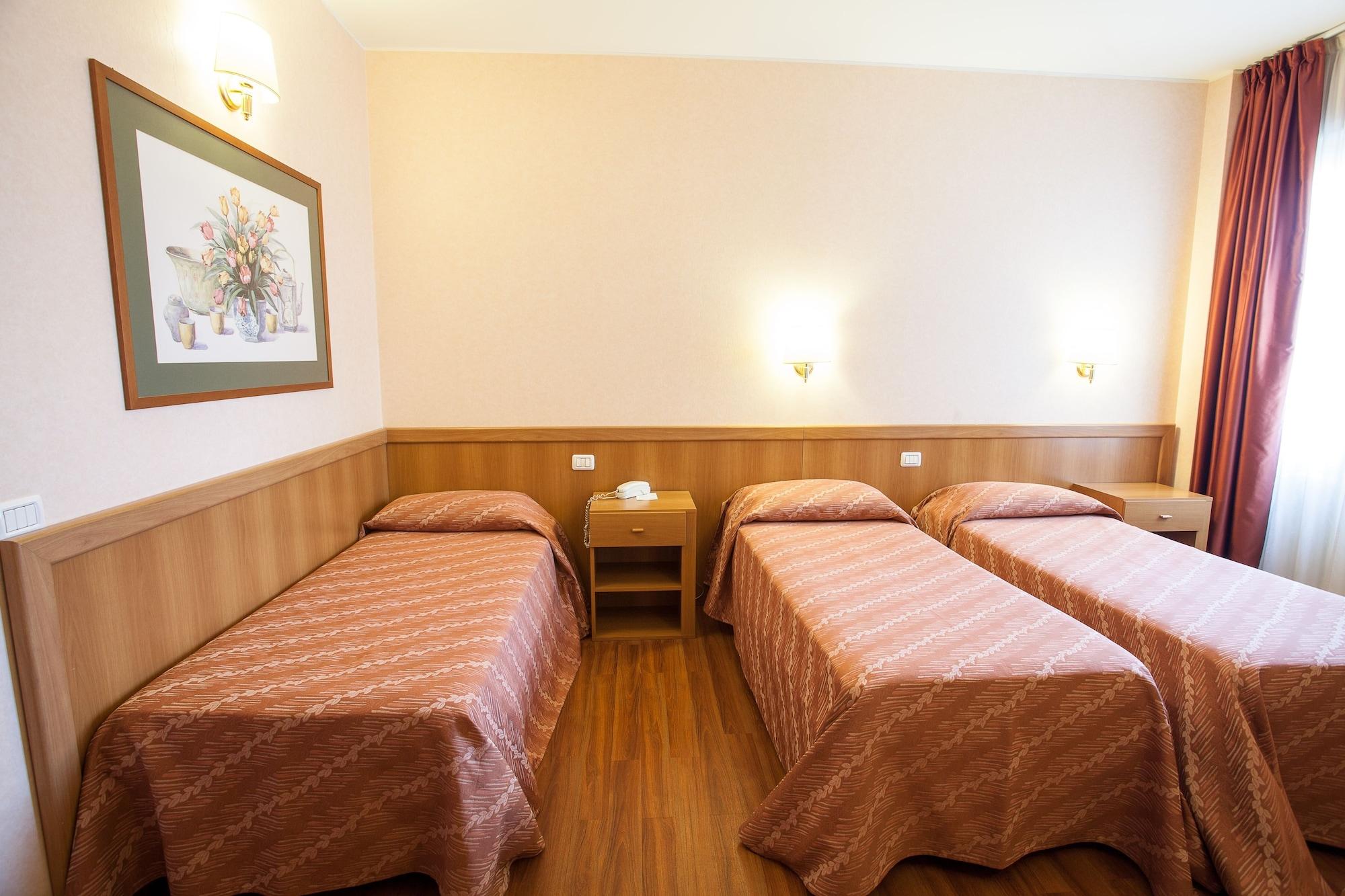Hotel Esperia Rho Esterno foto