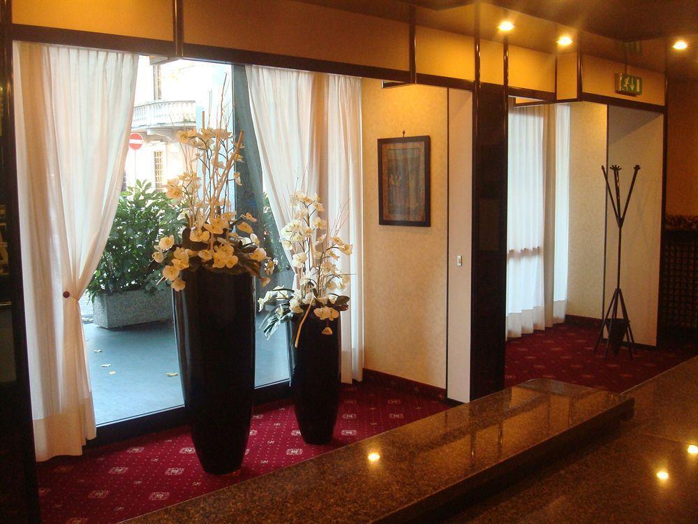 Hotel Esperia Rho Esterno foto